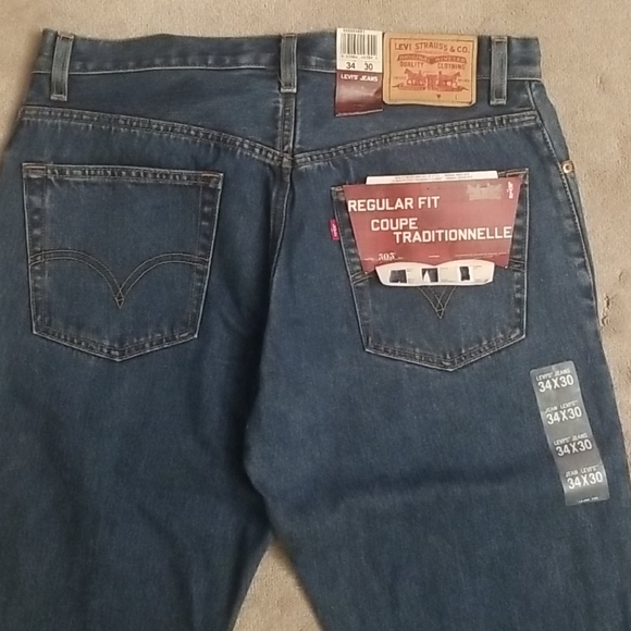 BRAND New Vintage Levi's Jean's - 34x30 - Picture 4 of 5